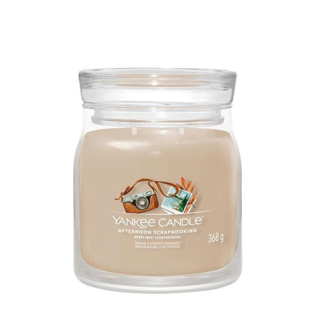 Yankee Candle Afternoon Scrapbooking Medium Jar £22.49